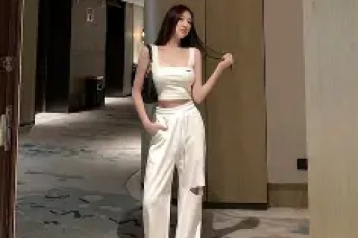 她是B站里的央视女神“黑料”被全网曝光后粉丝却更爱她了？